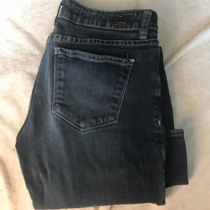 BDG dark wash size 28 cigarette jeans